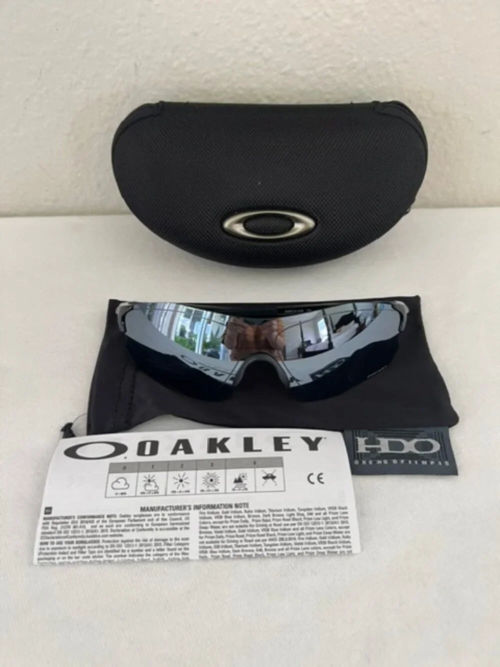 Oakley OO9313-1438 EVZero Path Unisex Sport-Casual Sunglasses -Black